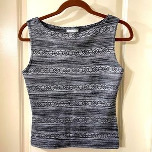 Women’s Sleeveless Pullover Blouse
